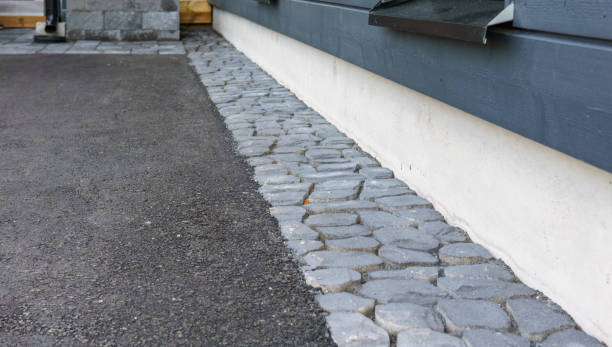 Best Professional Driveway Pavers  in Vaughn, WA